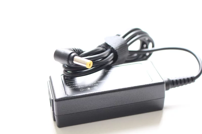 AC Adapter Acer 19V-2,37A 5.5 * 1.7 mm-45W