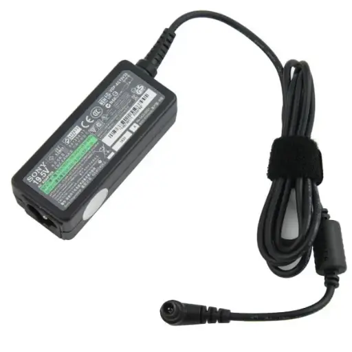 CHARGEUR PORTATIF SONY 19V  2A 
